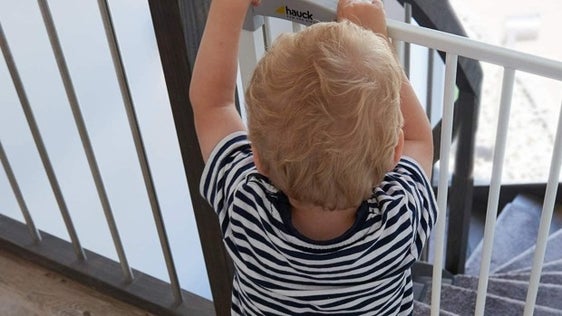Las mejores barreras de seguridad para proteger a los niños en el hogar