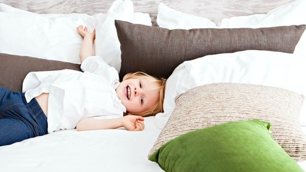 ¿Cuál es la mejor barrera de seguridad para la cama de los niños?