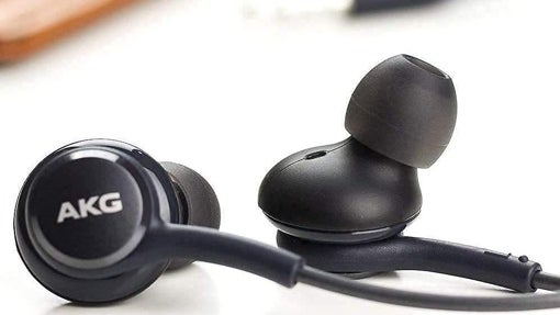 Auriculares con cable USB-C AKG