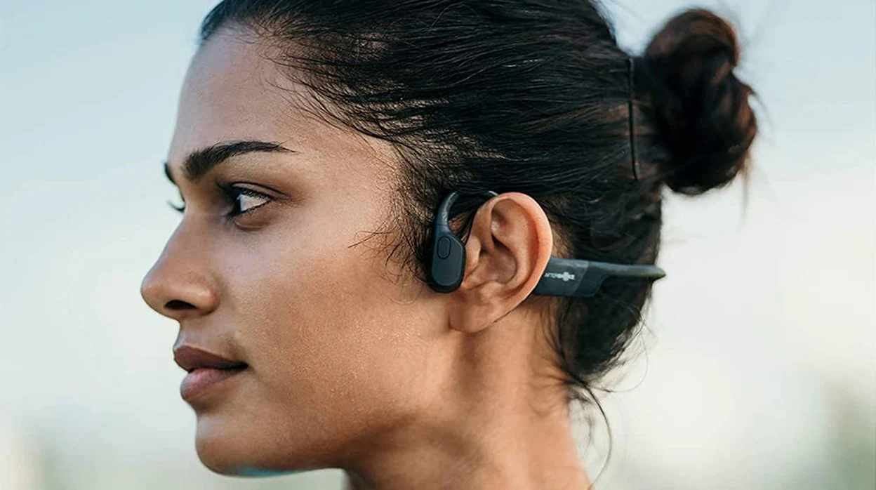 Los auriculares Bluetooth más seguros para deportistas están rebajados a su  precio más bajo