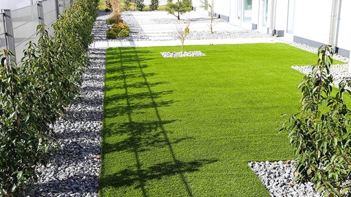 Rollo de césped artificial para terraza Boladeta