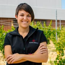 Sara Bañuelos, enóloga de la bodega de Rueda de Ramón Bilbao