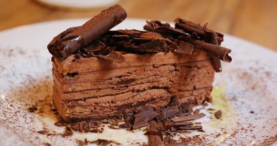 Tarta en texturas de chocolate de Cadaqués, en la calle Jorge Juan, 35 de Madrid