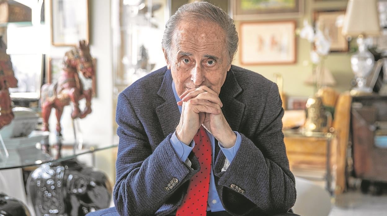 Jaime Peñafiel: «Que las Infantas se hayan vacunado no es un delito. Es un complot contra la Monarquía»