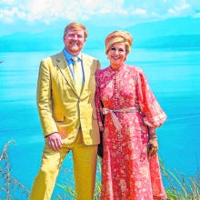 Guillermo Alejandro junto a su esposa