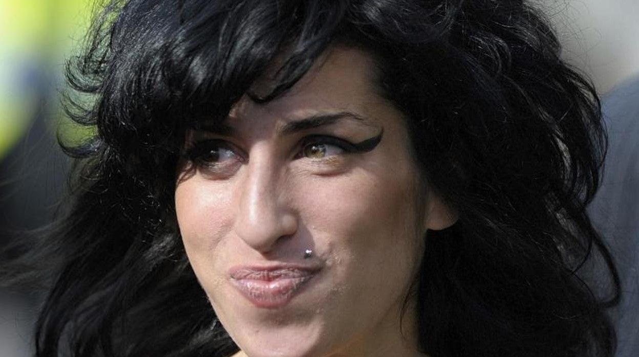 Amy Winehouse, durante uno de sus conciertos