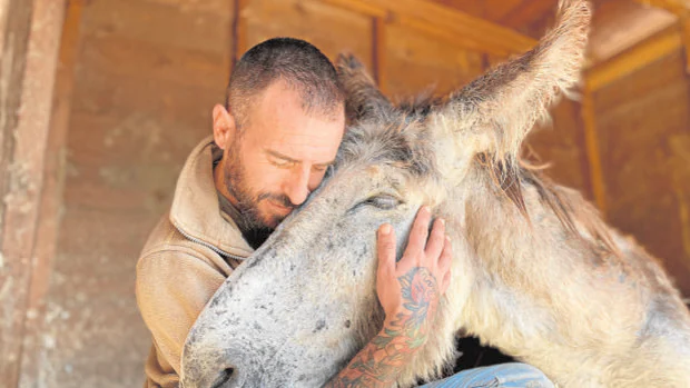 Ismael López: «Nuestro objetivo es salvar animales»