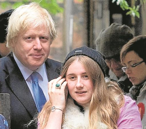 La hija de Boris Johnson reivindica la figura curvy en un posado para &#039;Tatler&#039;