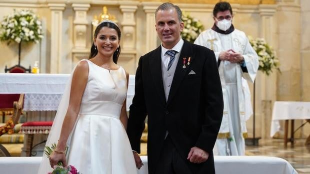 La cúpula de Vox se reúne en Toledo para la boda de Javier Ortega Smith y Paulina Sánchez del Río