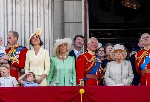 El título al que renunció el Príncipe Harry y ahora pertenece a su prima, la Princesa Beatriz