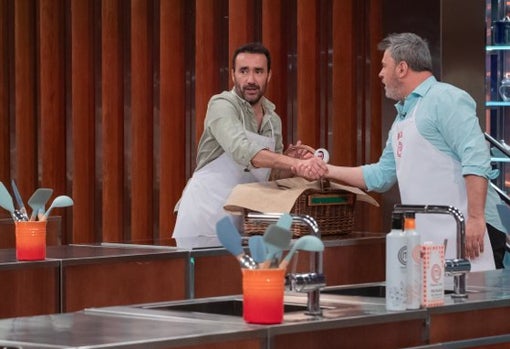 Juanma Castaño y Miki Nadal, ahora aliados, en MasterChef Celebrity