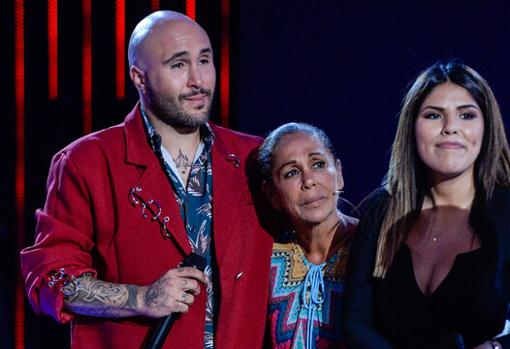 El monumental enfado de Kiko Rivera por el supuesto vídeo de infidelidad a  su mujer, Irene Rosales