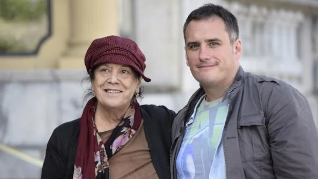 Carolo Ruiz, hijo de la actriz Terele Pávez, muere a los 49 años