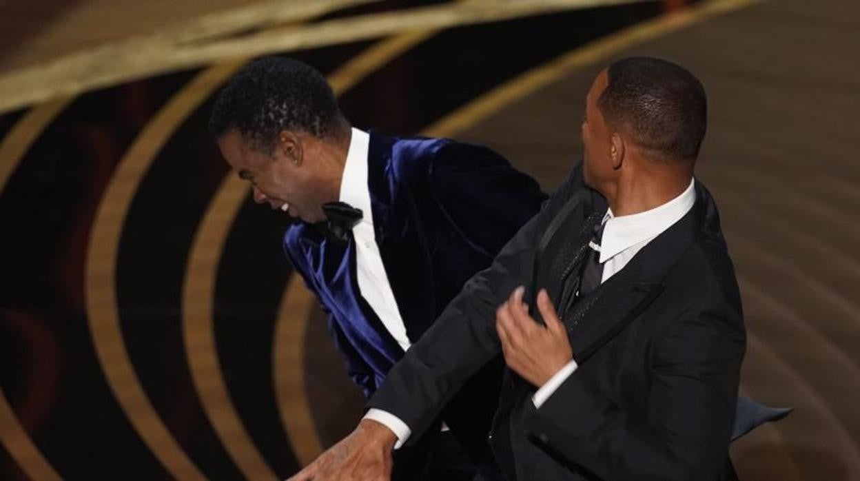 El mo0mento en el que Will Smith le da una bofetada a Chris Rock