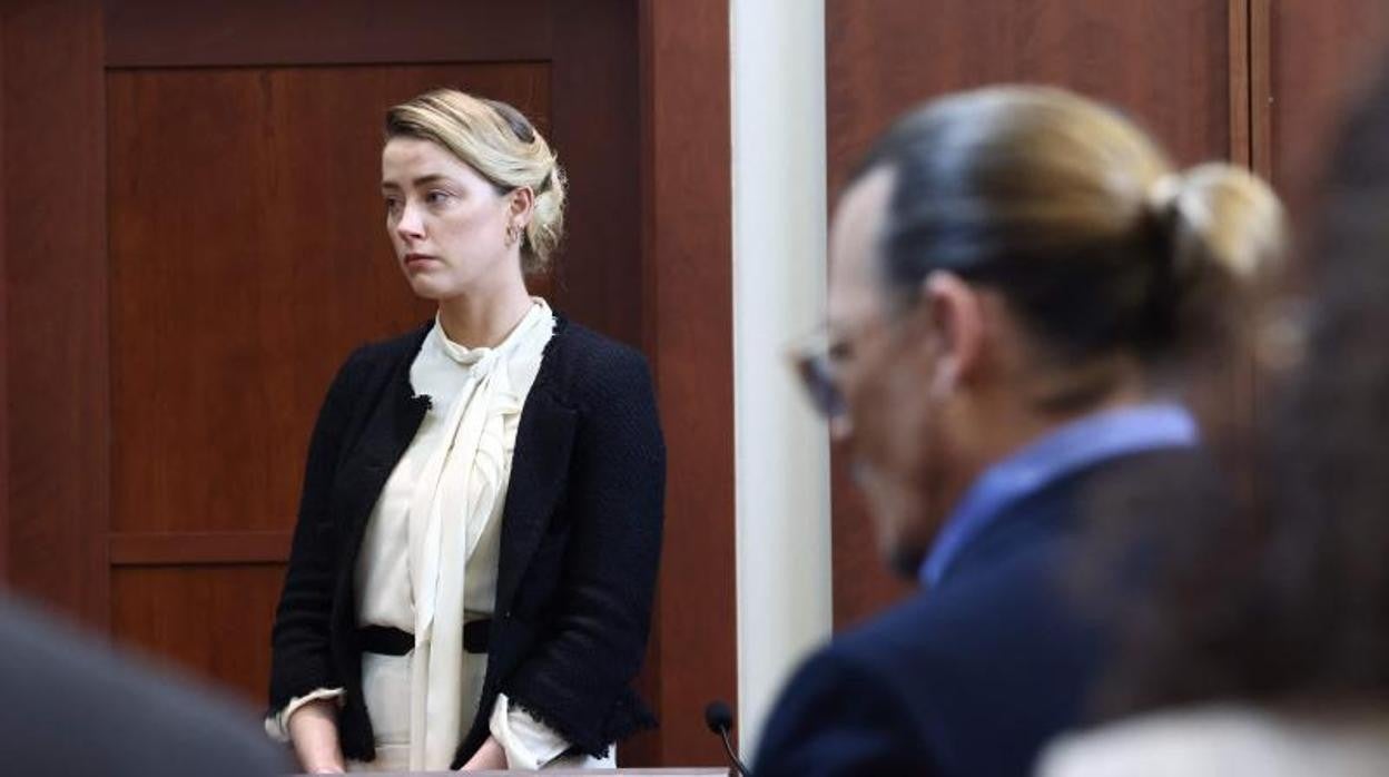 Momento del juicio entre Amber Heard y Johnny Depp