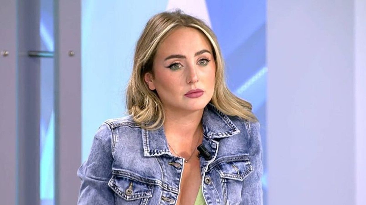 Rocío Flores durante una participación televisiva