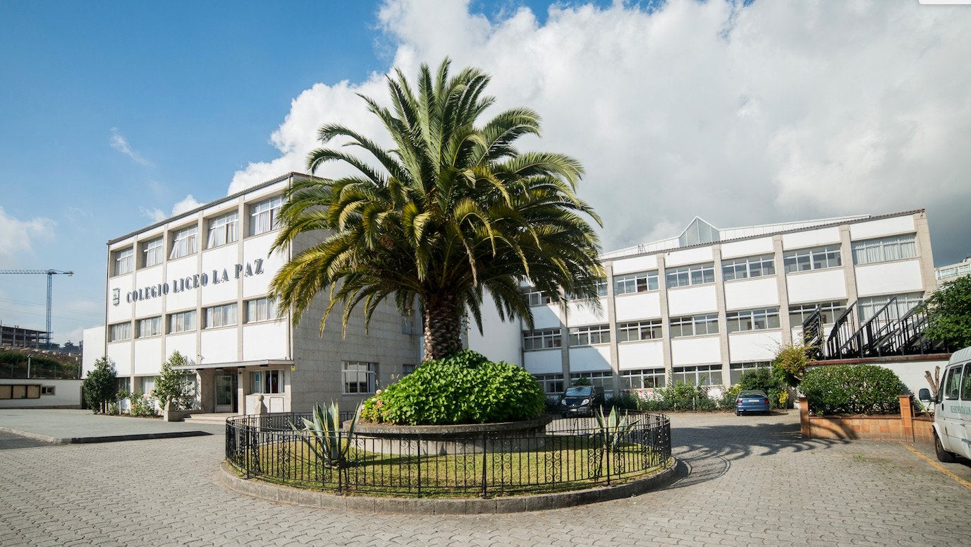 50 aniversario de la fundación del Liceo: Un niño contento es un alumno que rinde