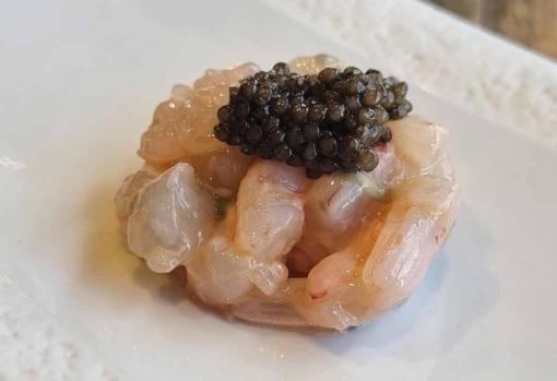 Tartar de gamba con caviar