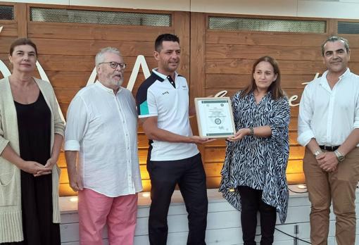 Nova Sunset Club es el primer chiringuito que recibe este certificado en España