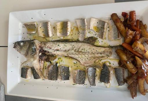 Los pescados cocinados a baja temperatura destacan en la carta del Veranillo de Santa Ana