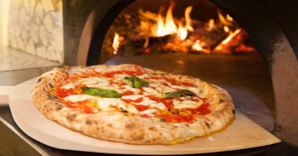 Receta de masa de pizza napolitana: fina y crujiente
