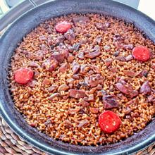 Arroz de secreto, pimientos y sobrasada