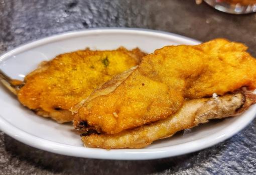 Boquerón relleno, una de las frituras