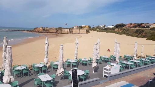 Sitios para comer en primera línea de playa en la provincia de Cádiz