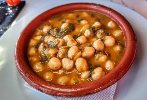 Garbanzos con lechuga de mar