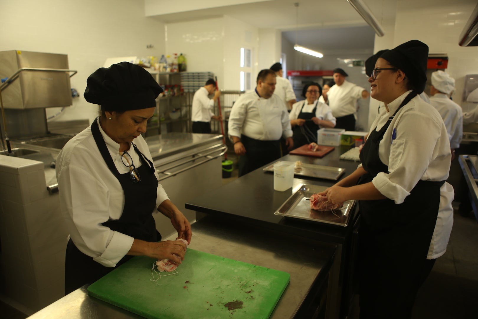 El restaurante Universo Santi, atendido por personas con discapacidad, abre este viernes