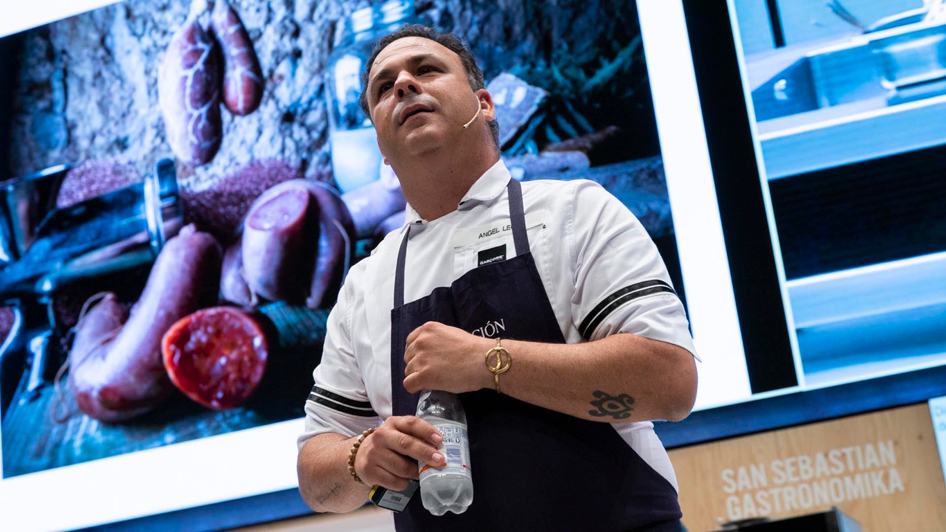 Ángel León, ‘peleando la gamba’ en Gastrónoma Valencia