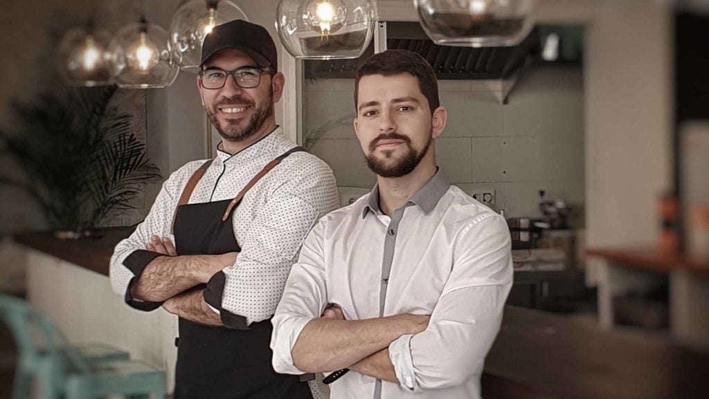 amurasocios. Miguel Muñoz y José María Camilleri, socios en Amura Multibar.