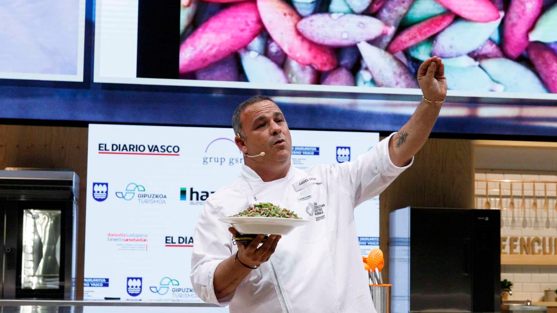 Ángel León presenta en San Sebastián Gastronomika las aceitunas y el Camembert marino