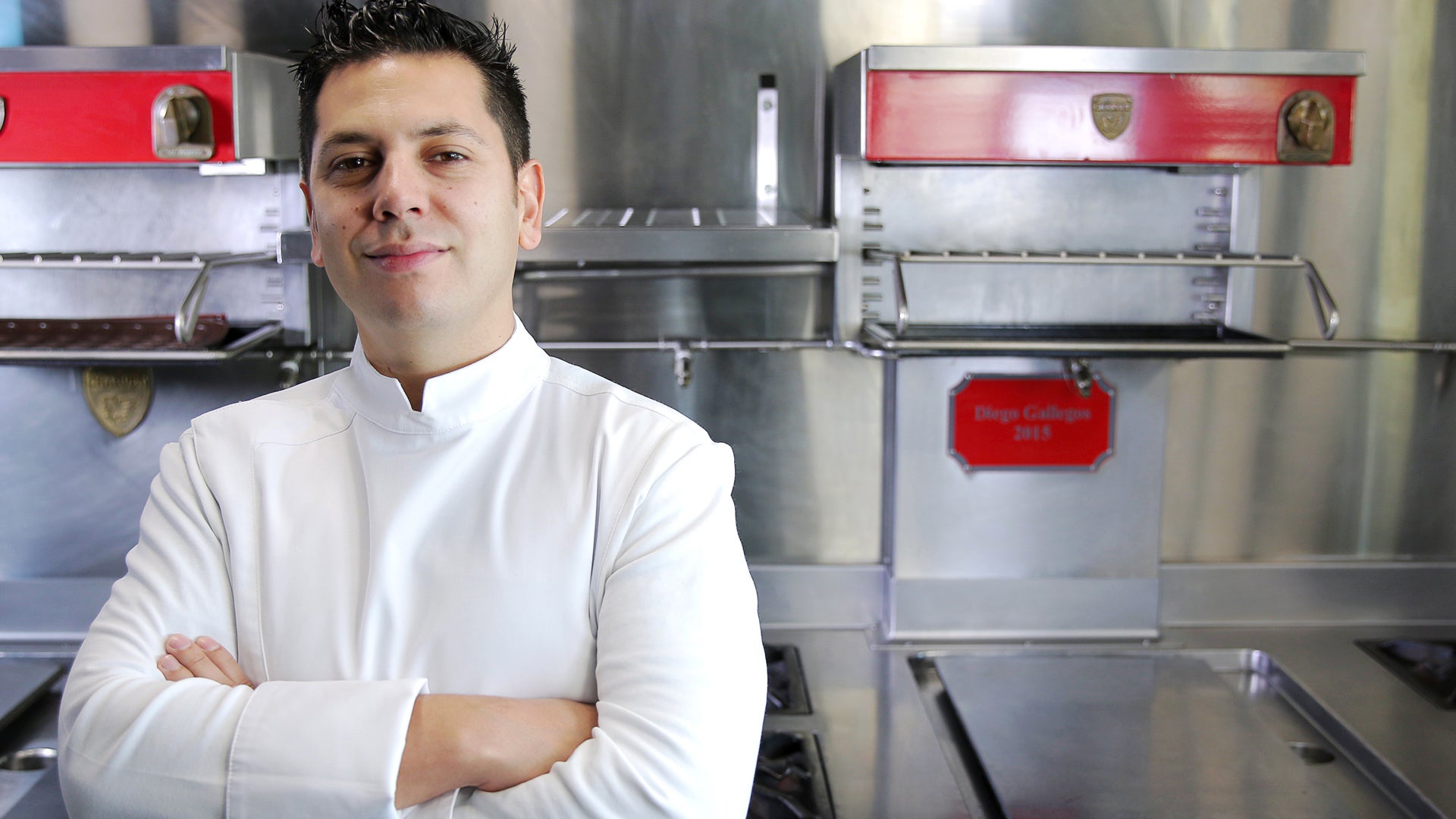 La vuelta al mundo en ocho platos con Diego Gallegos y Begoña Rodrigo