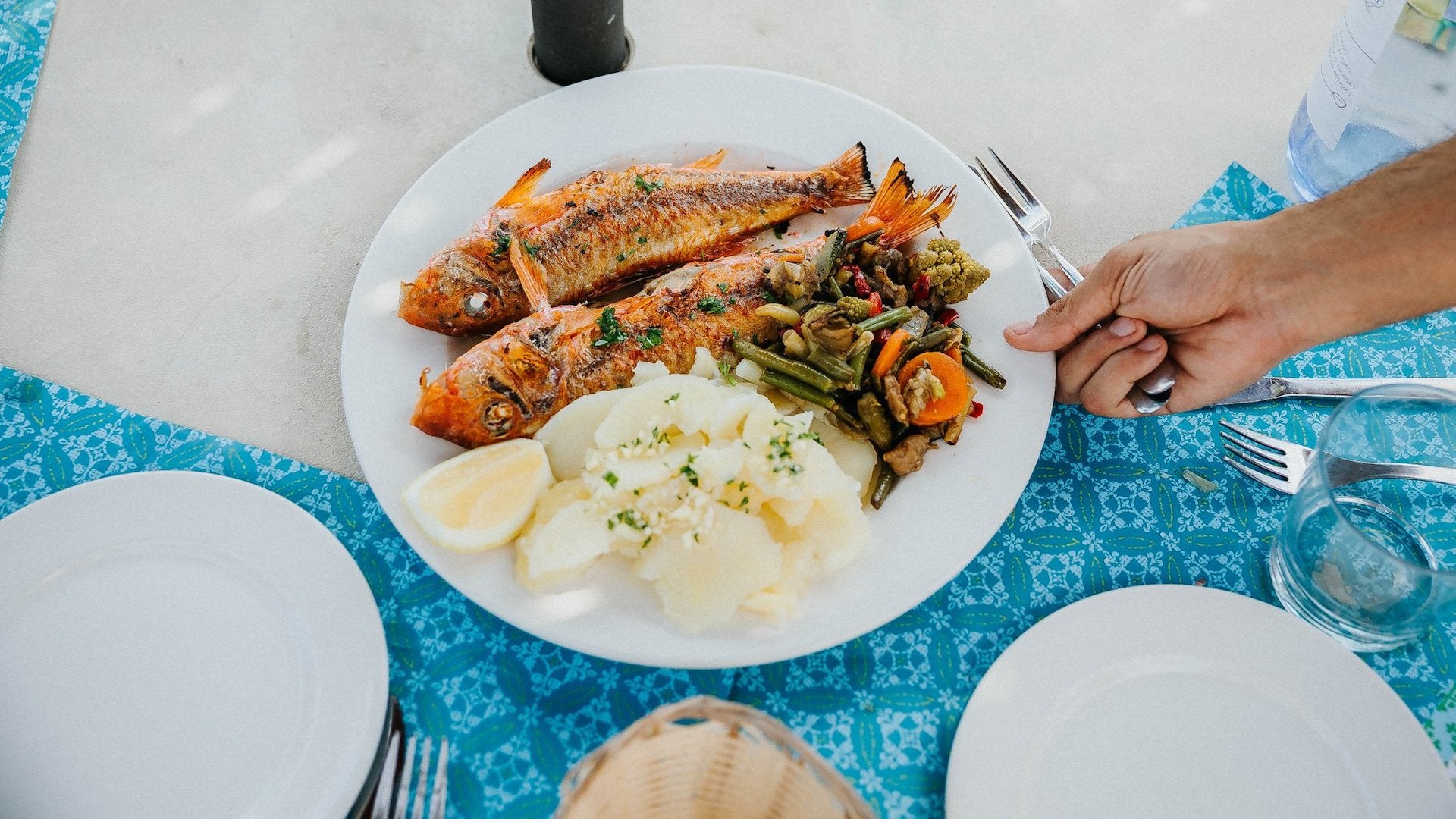 Qué comer en el chiringuito La Plata Casa Matilde en Benajarafe