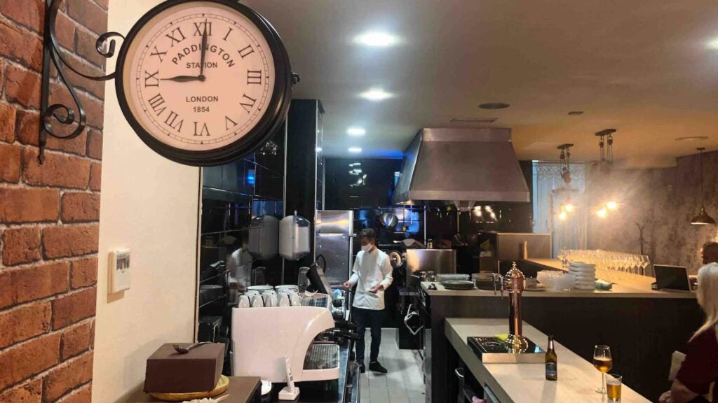 contradiccion antequera 12. 