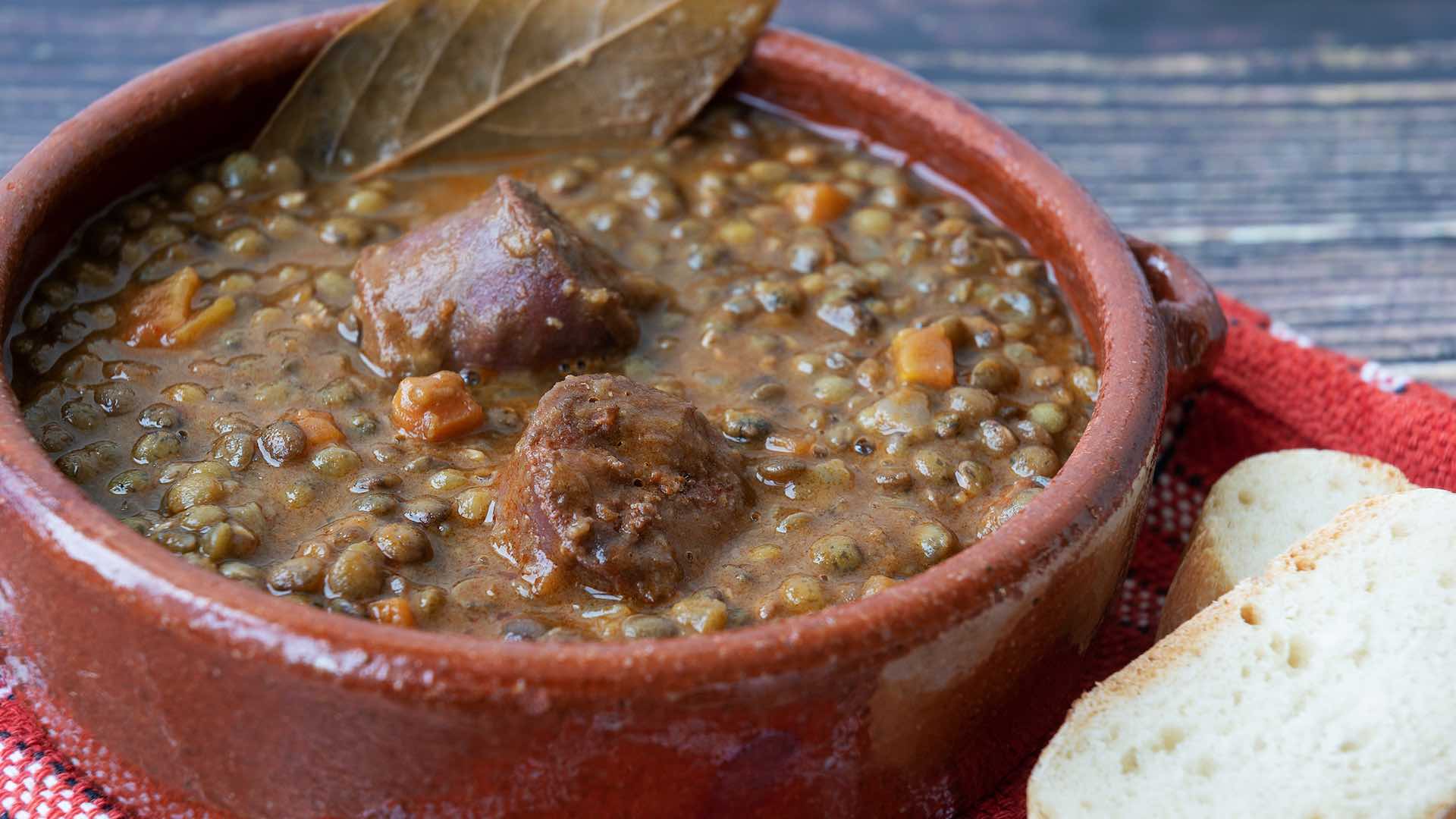 Cuchareo del bueno: Platos y restaurantes en los que sentarse a degustar un buen guiso caliente