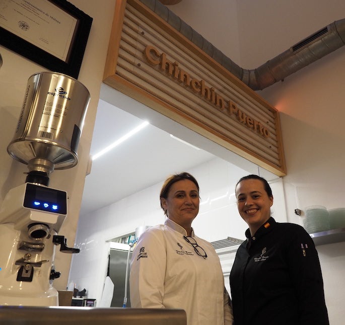 Lourdes Villalobos y Belén Abad, Chinchín Puerto: &quot;Sentimos que hemos contribuido a que en lonja se pague un precio justo por el pescado&quot;