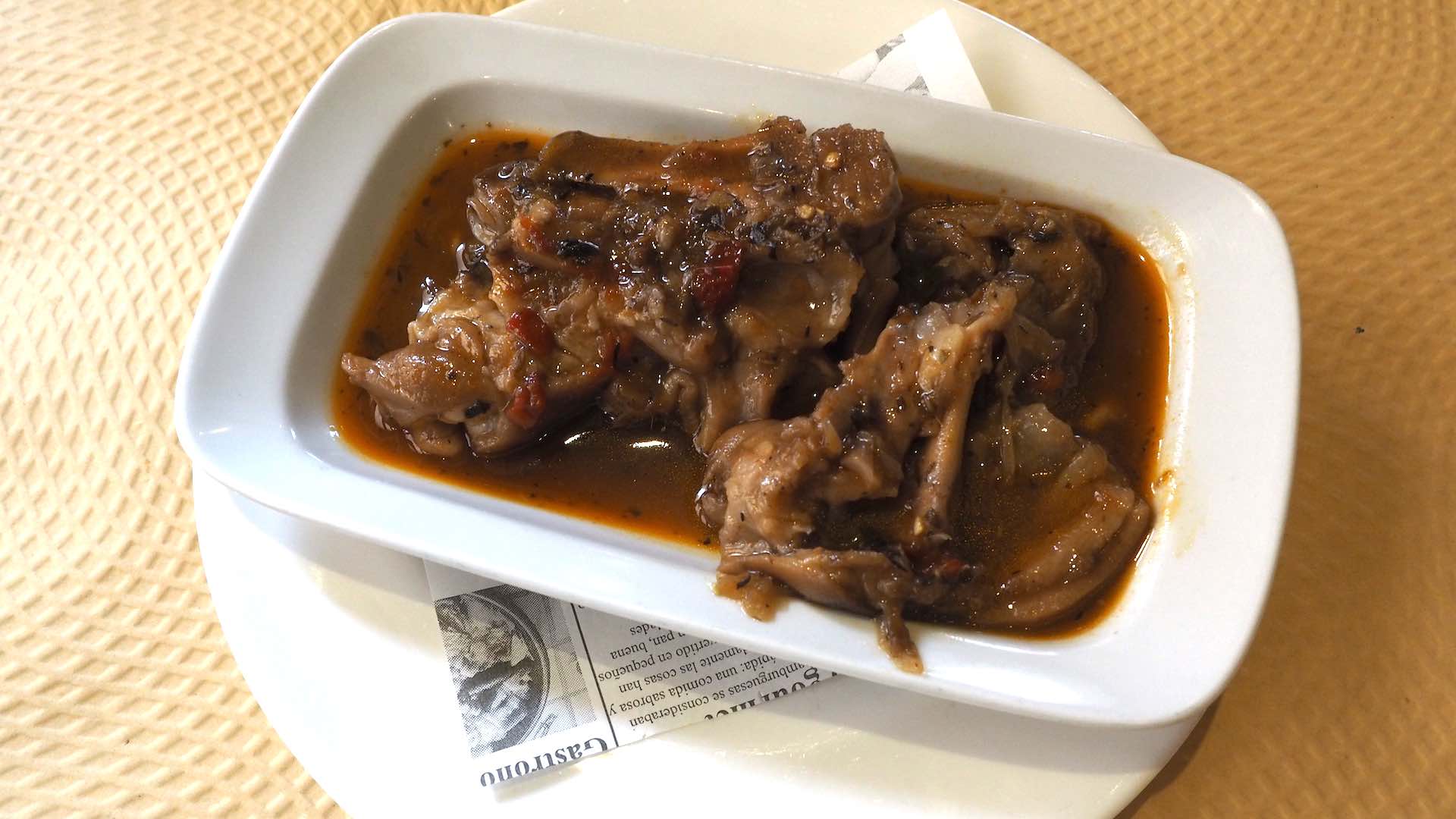 Los secretos de... Las manitas de cerdo de Café Bar Arriate