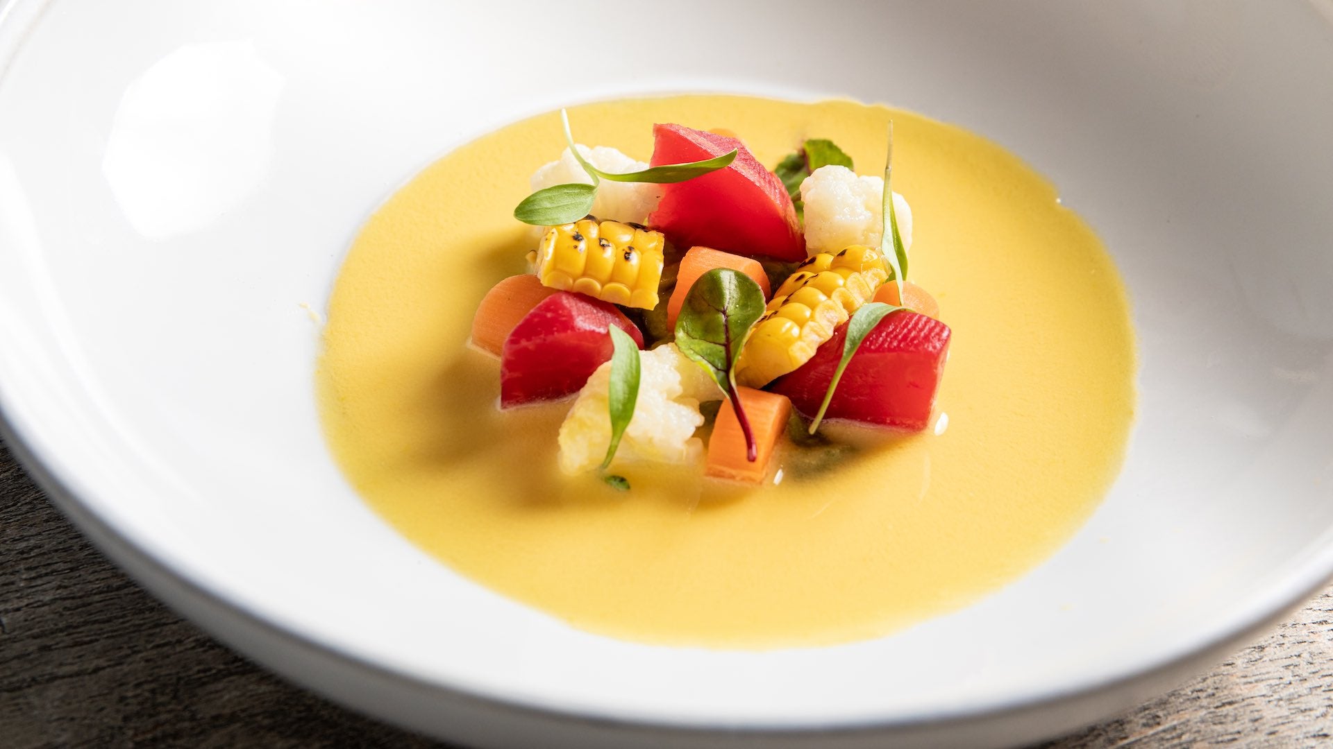 Entorno agradable, completa bodega y la sólida cocina del veterano Diego del Río