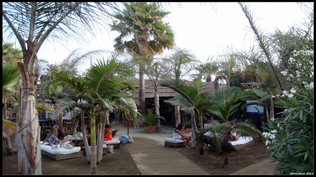 6a8fa5b7e8bef40b98578660518f4796. 