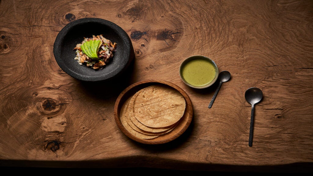 loffit-mantarraya-asi-llega-roberto-ruiz-a-marbella-03. 