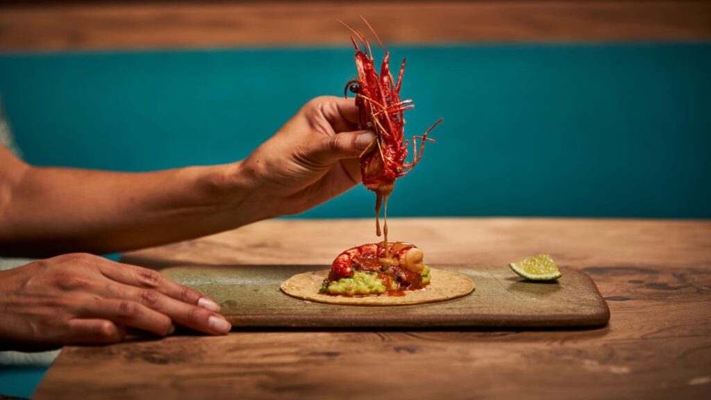 loffit-mantarraya-asi-llega-roberto-ruiz-a-marbella-13. 