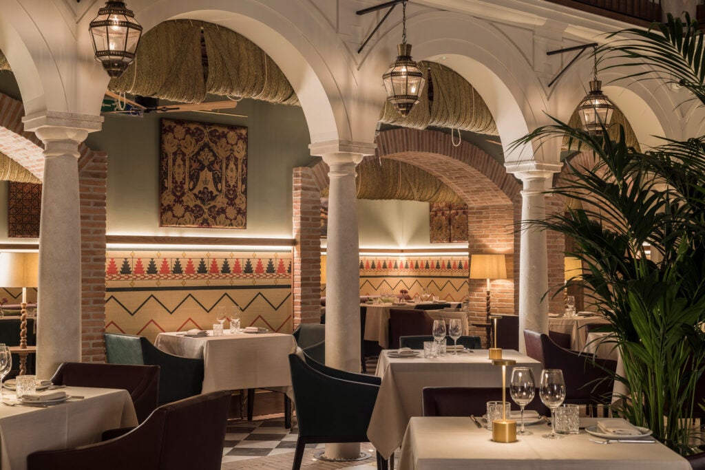 restaurante-balausta-malaga-patio-palacio-solecio. 