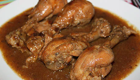 Pollo en salsa con almendras - Gurmé