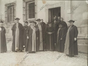 El arzobispo de Valladolid y los obispos de Astorga, Ávila, Ciudad Rodrigo,...