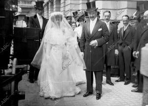 Boda de doña sol Stuart y el duque de Santoña (Juan Manuel Mitjans), Verificada...