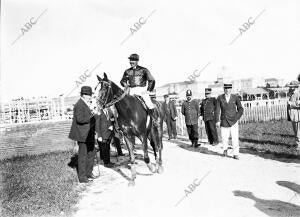 Caballo "Viajante" de don Pedro Aguilar, que Ganó el premio de 1000 Pesetas en...