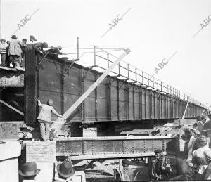 Nuevo puente sobre el Llobregat