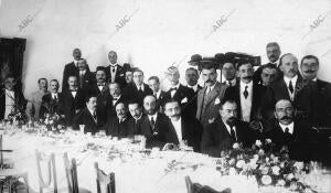 Banquete en honor del director general de la Catalana en Sevilla